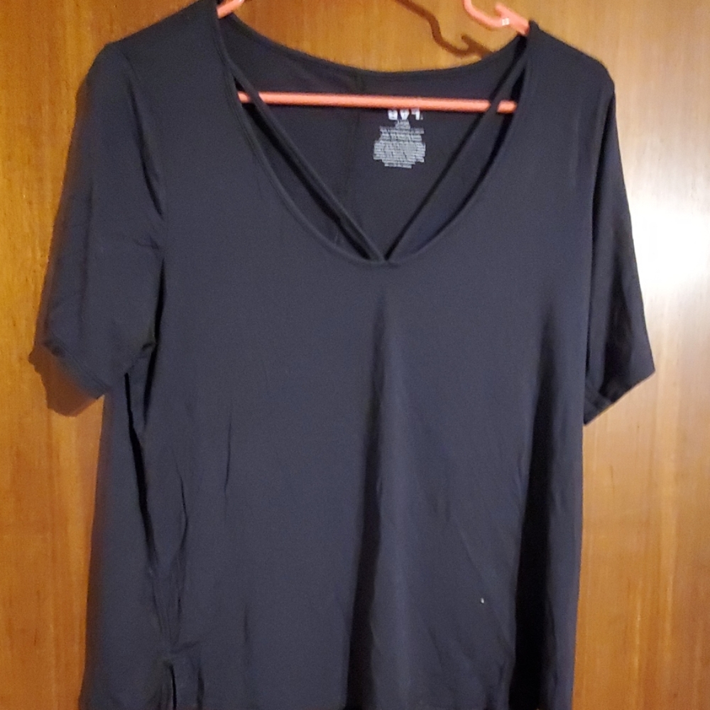 Joy lab workout shirt